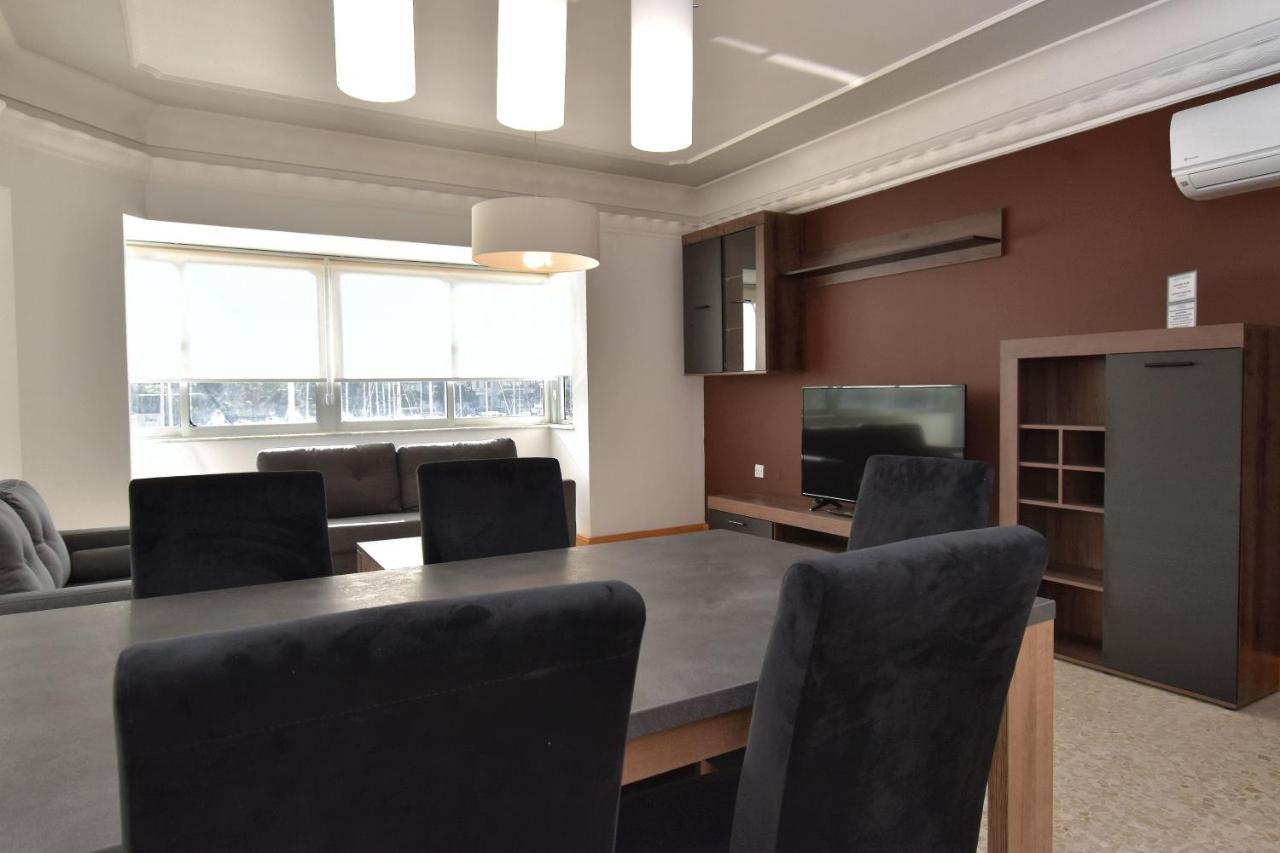 2 Bedroom, Central And Spacious Apartment With Sea View - 2 음시다 외부 사진